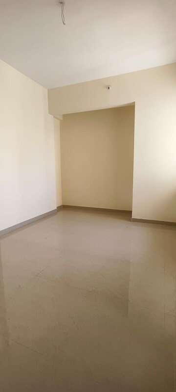 Room in 2 BHK Apartment at Ram Pushpanjali Residency, Owale – for Rent
