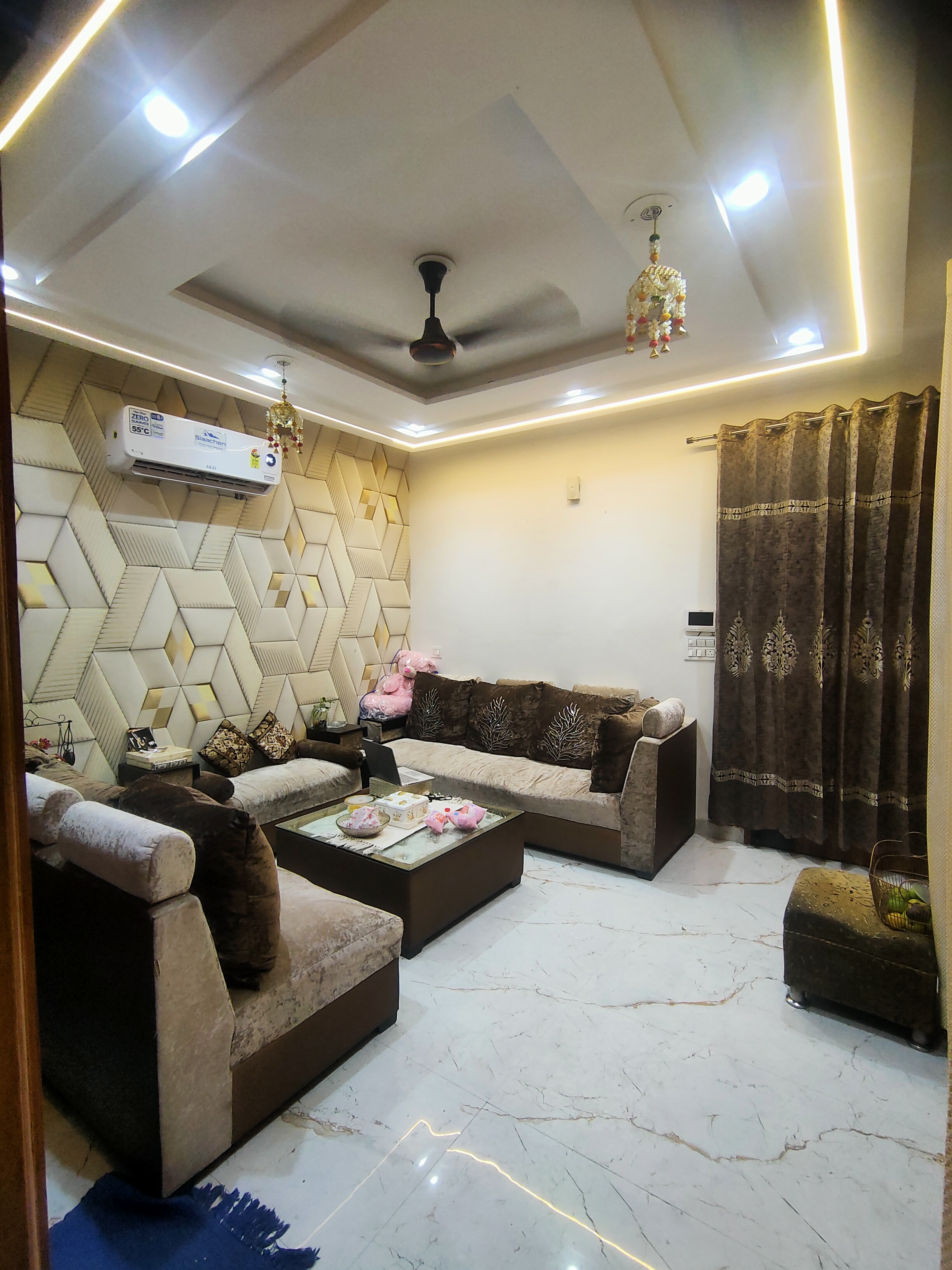 2.5 BHK + Study Room Builder Floor For Rent in Kala Malhotra Property de