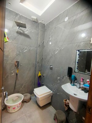 Bathroom in 2.5 BHK Builder Floor at Uttam Nagar – for Rent