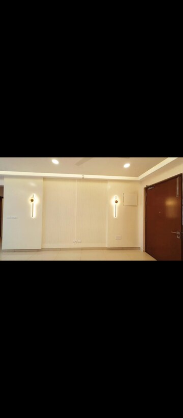 Room in 3.5 BHK Apartment at Prestige Tranquil, Kokapet – for Sale