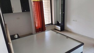 Room in 2 BHK Apartment at Alcon Renaissant, Kharadi – for Rent