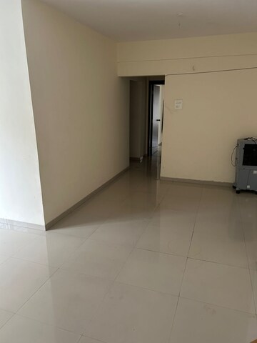 Room in 3 BHK Apartment at Suyog Spring Field, Kharadi – for Rent