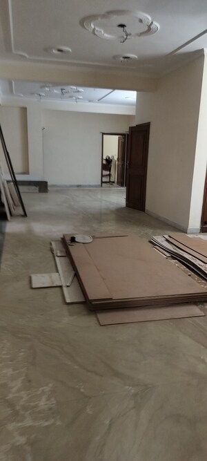 6+ BHK Independent House For Rent in RWA Apartments Sector 50, Sector 50