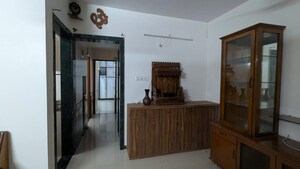 Room in 2 BHK Apartment at Pushpak CHS Vasant Vihar, Vasant Vihar – for Rent