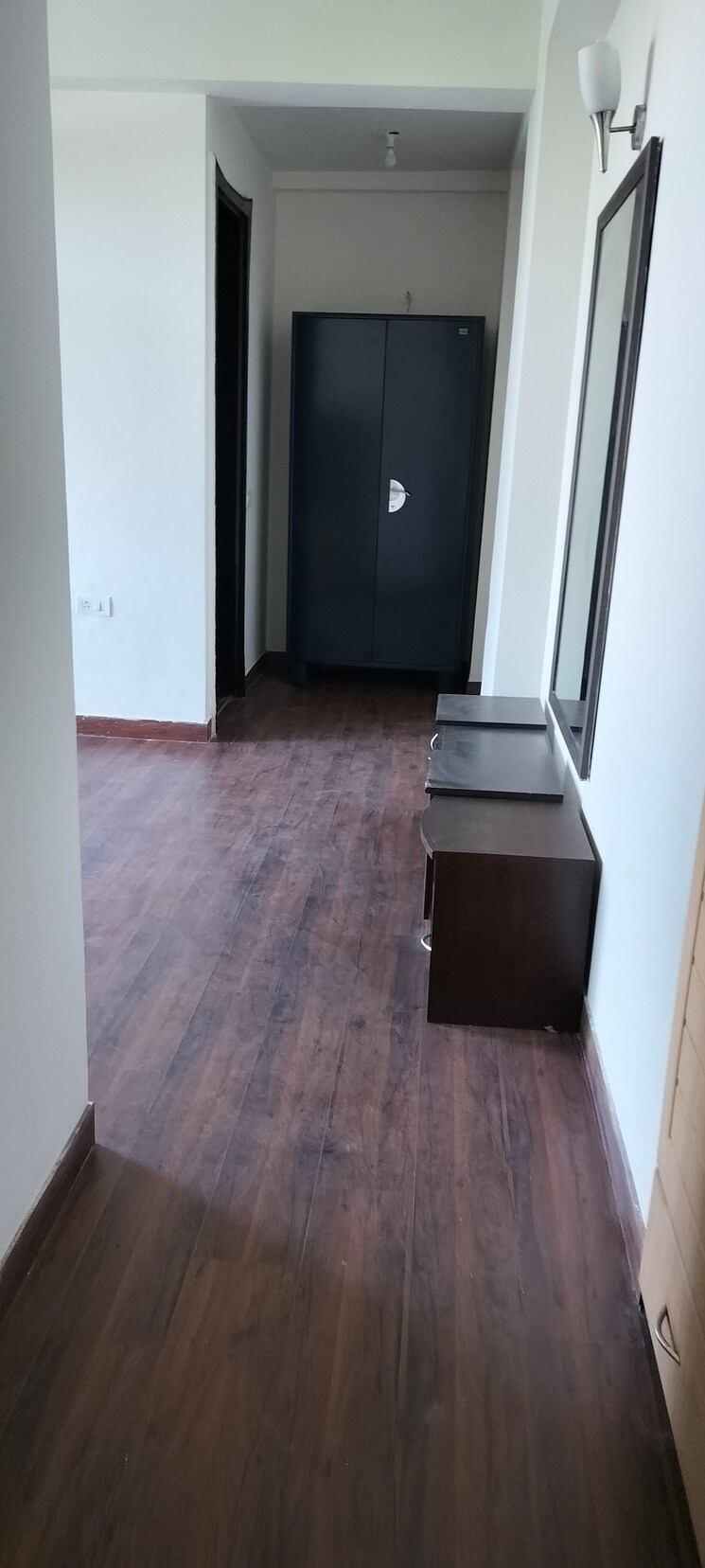 Room, mahagun-morpheus 3 Bedroom 1700 Sq.Ft. Apartment In Sector 50 Noida 9226177