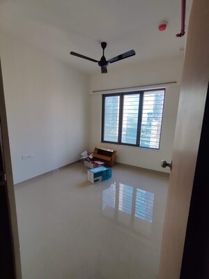 Room in 2 BHK Apartment at Lokhandwala Harmony, Worli – for Rent
