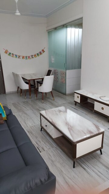 2 BHK Apartment For Rent in Lodha Vista, Lower Parel