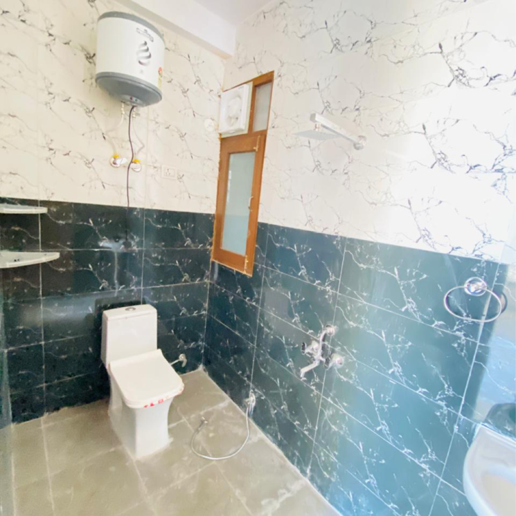Bathroom, sector 23a 2.5 Bedroom 1200 Sq.Ft. Builder Floor In Sector 23a Gurgaon 9226235
