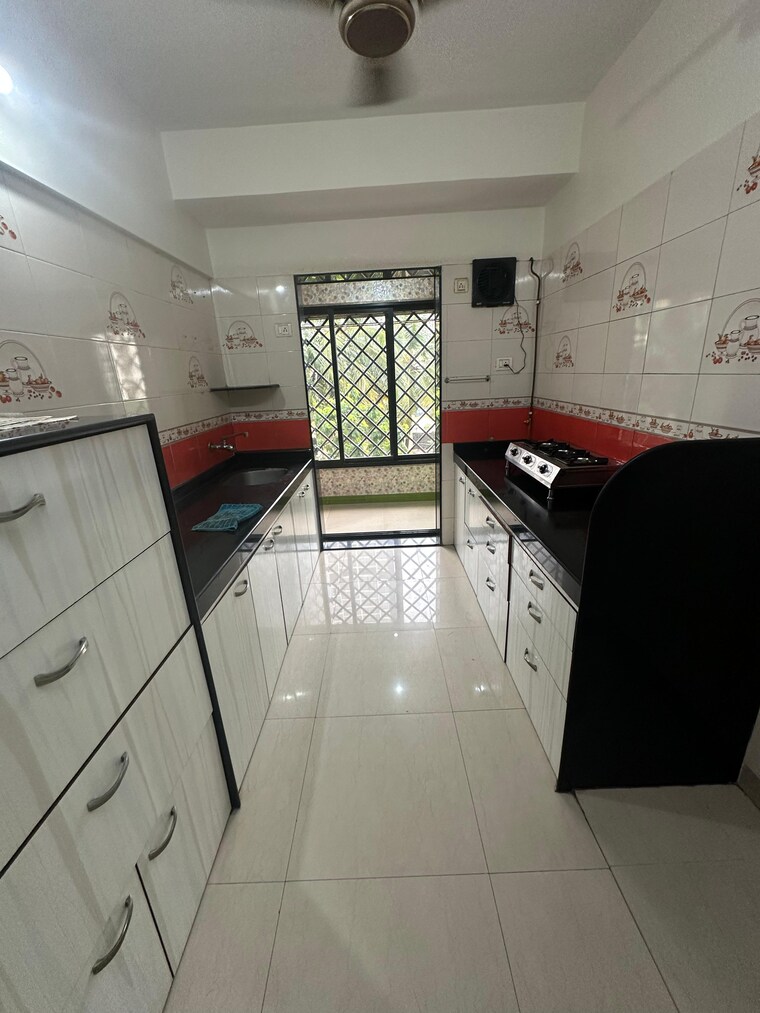 Kitchen, swapnalok-towers 3 Bedroom 1500 Sq.Ft. Apartment In Malad East Mumbai 9226225