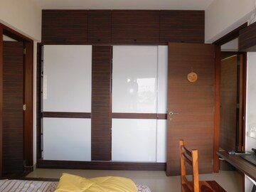 Room in 1 BHK Apartment at Worli Residency, Worli – for Rent