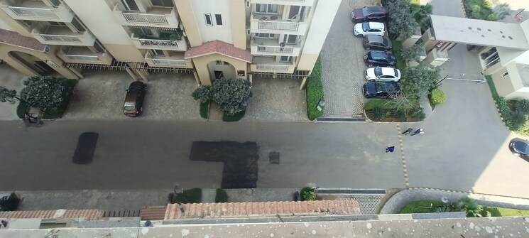 Exterior View, emaar-palm-hills 3.5 Bedroom 1450 Sq.Ft. Apartment In Sector 77 Gurgaon 9226214