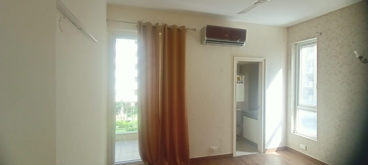 3.5 BHK + Pooja Room Apartment For Sale in Emaar Palm Hills
