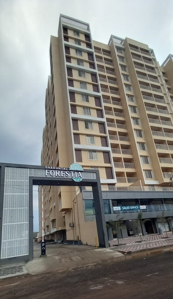 3 BHK + Extra Room Apartment For Sale in Shakuntal Forestia Apartment