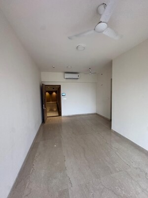 Room in 2 BHK Apartment at Eden Hall Worli, Worli – for Rent