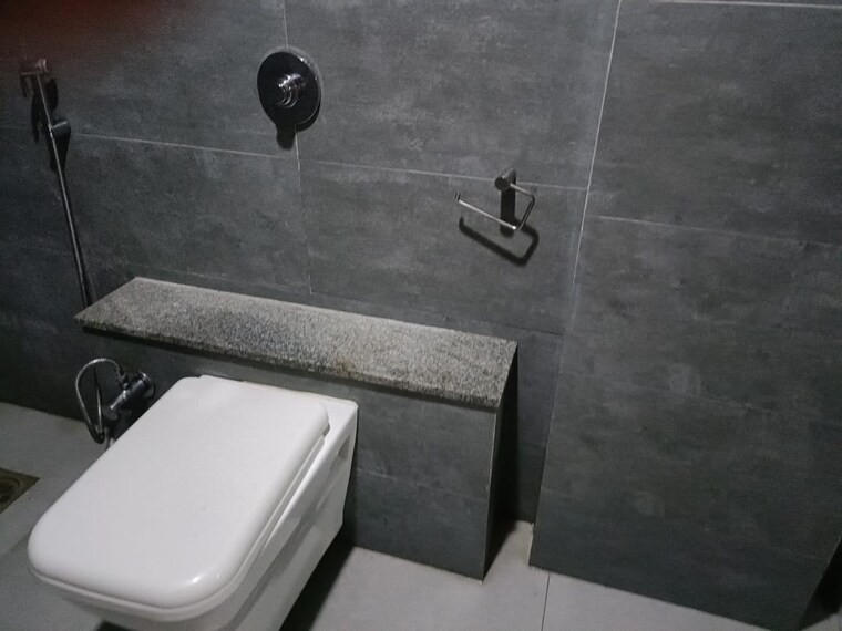 Attached Bathroom, karia-konark-avenue-9 4 Bedroom 3655 Sq.Ft. Villa In Kalyani Nagar Pune 9226257