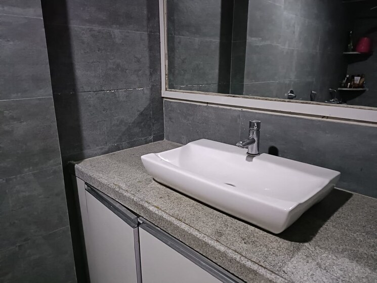 Bathroom, karia-konark-avenue-9 4 Bedroom 3655 Sq.Ft. Villa In Kalyani Nagar Pune 9226257