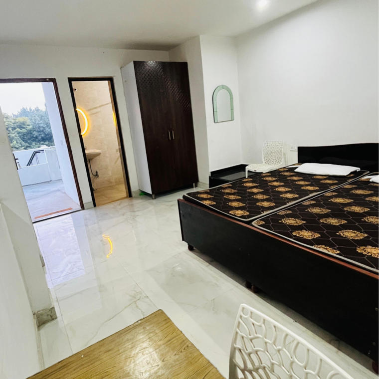 Bedroom, sector 21 1 RK 500 Sq.Ft. Villa In Sector 21 Gurgaon 9226281