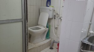 Bathroom in Studio Apartment at Chembur Gaothan, Chembur – for Rent