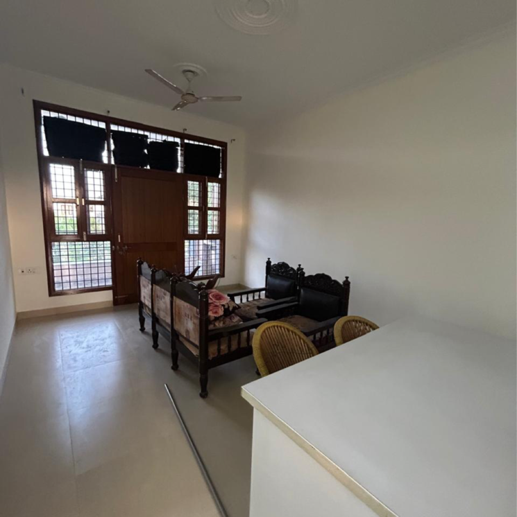 Living Room, sector 21 2.5 Bedroom 1200 Sq.Ft. Villa In Sector 21 Gurgaon 9226377