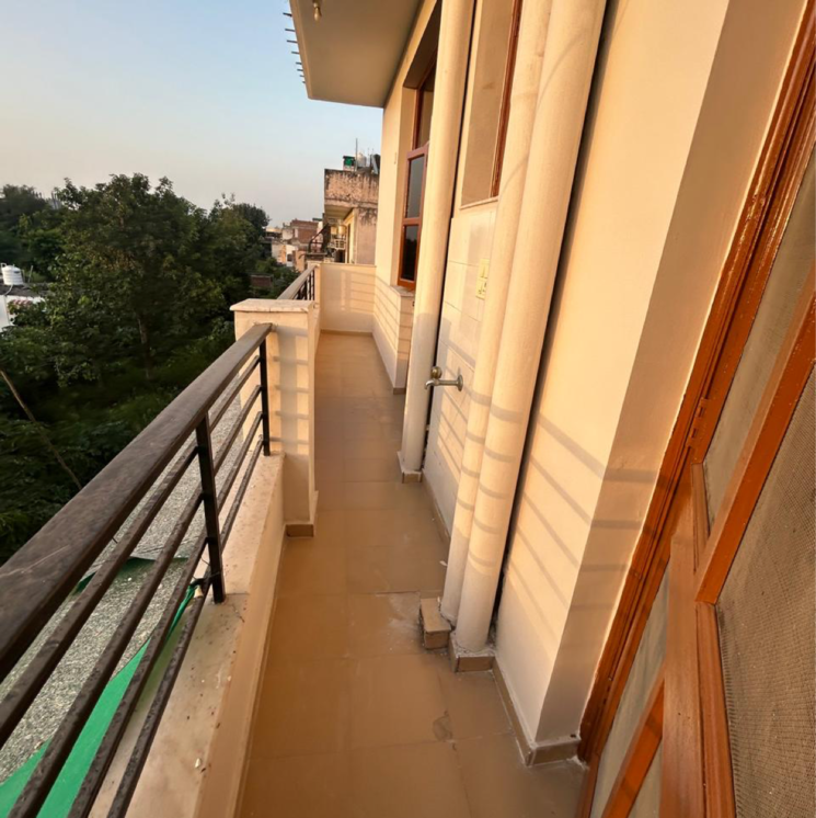 Balcony, sector 21 2.5 Bedroom 1200 Sq.Ft. Villa In Sector 21 Gurgaon 9226377