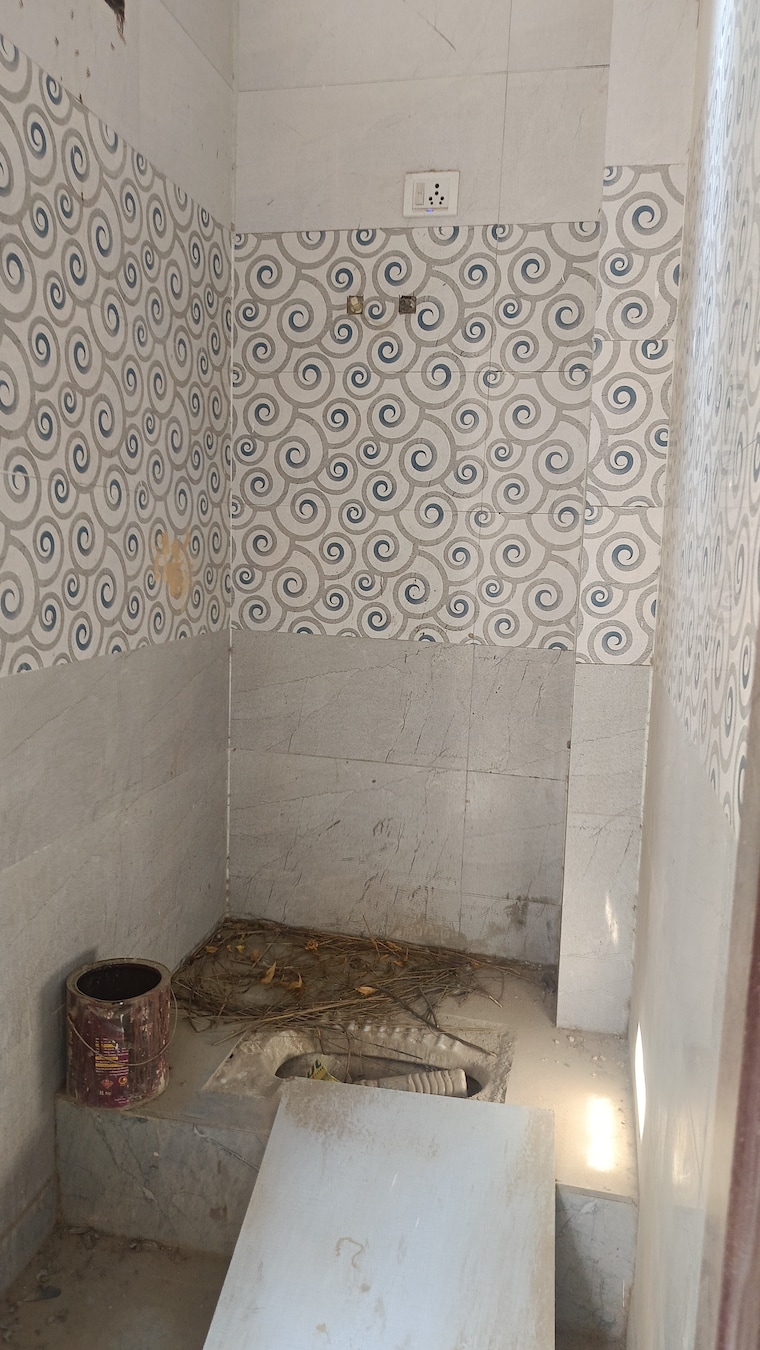 Bathroom, dwarka mor 2 Bedroom 540 Sq.Ft. Independent House In Dwarka Mor Delhi 9226396