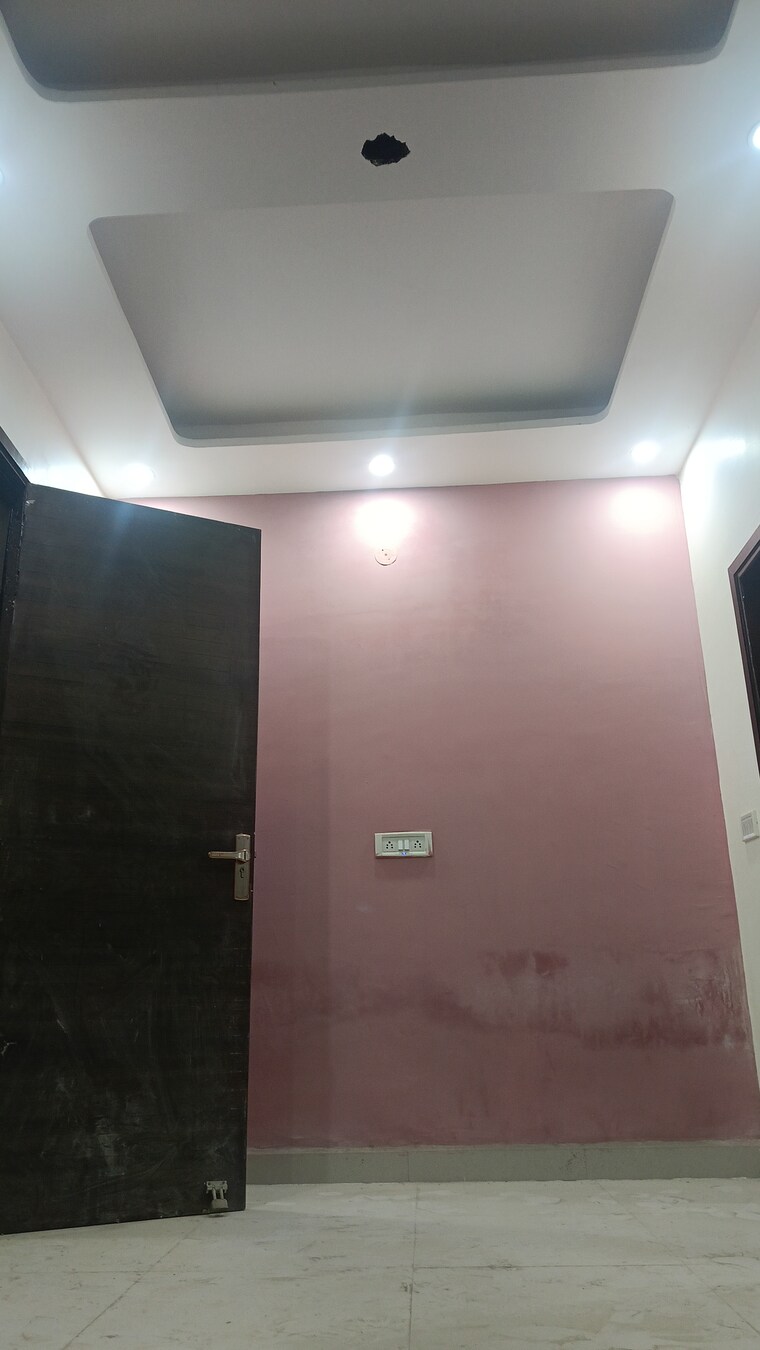 Room, dwarka mor 2 Bedroom 540 Sq.Ft. Independent House In Dwarka Mor Delhi 9226396