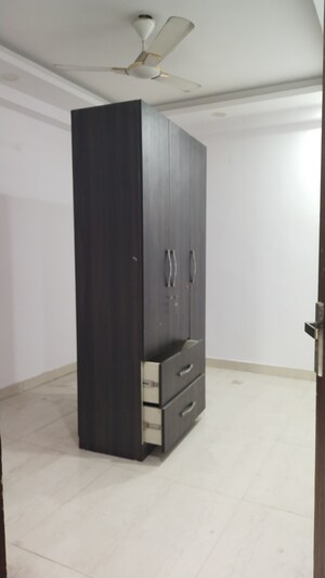Room in 2 BHK Builder Floor at Saket – for Rent
