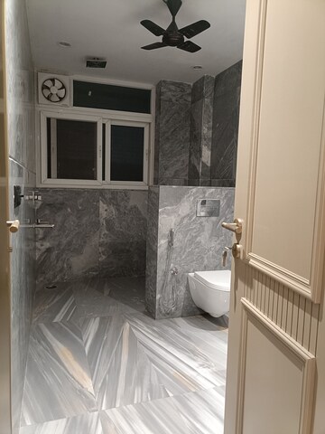 Attached Bathroom in 3 BHK Builder Floor at Pushpanjali Farms – for Rent