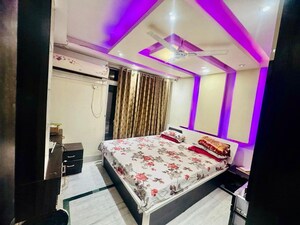 Bedroom in 3 BHK Apartment at Boring Road – for Rent