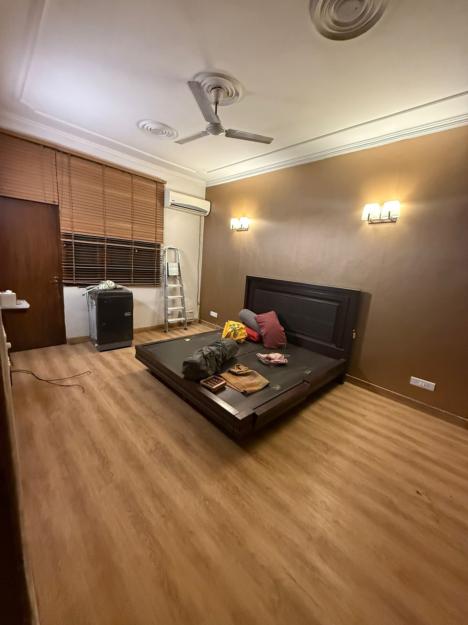 3 BHK + Servant Room Builder Floor For Rent in Greater Kailash II