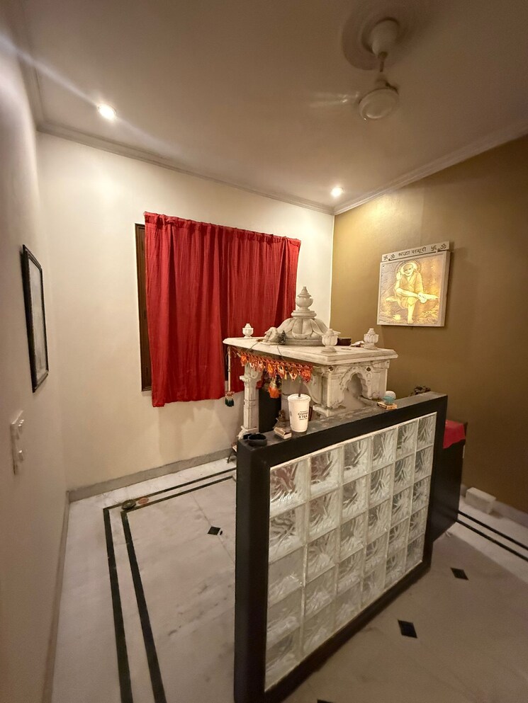 Other, greater kailash ii 3 Bedroom 1800 Sq.Ft. Builder Floor In Greater Kailash ii Delhi 9226407