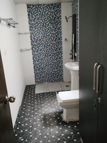 Bathroom in 4 BHK Builder Floor at Green Fields Colony – for Rent