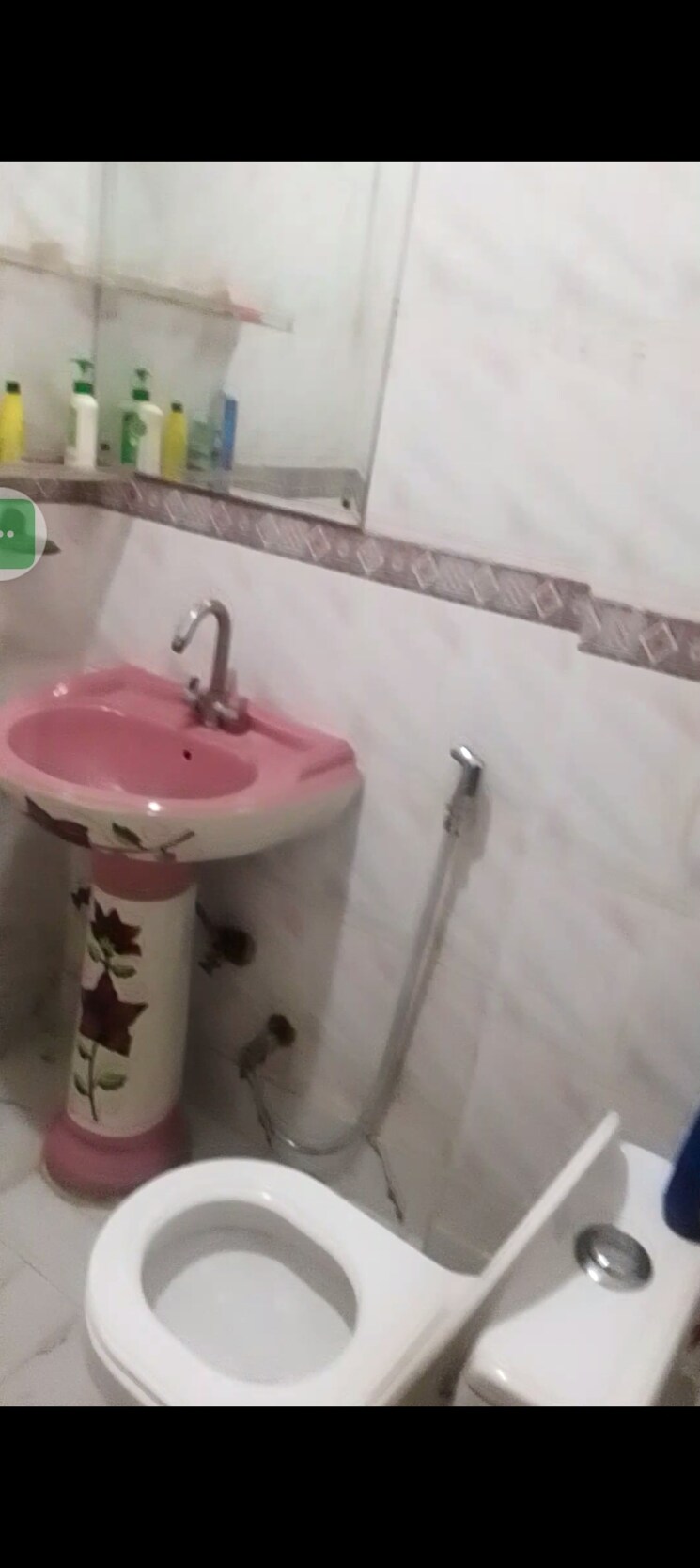 Bathroom, khirki extension 3.5 Bedroom 1800 Sq.Ft. Builder Floor In Khirki Extension Delhi 9226453