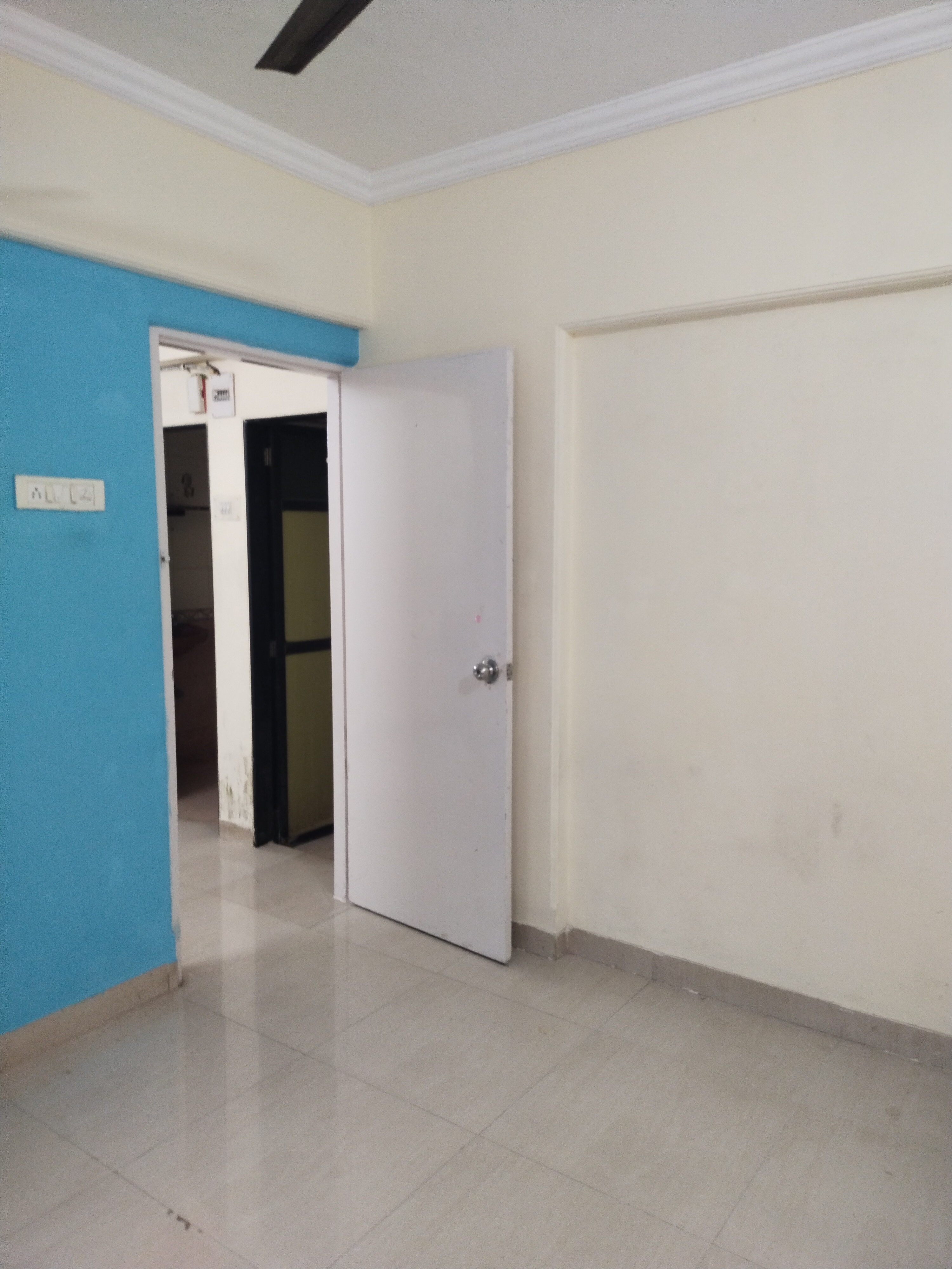 1 BHK + Study Room Apartment For Rent in Kurla East