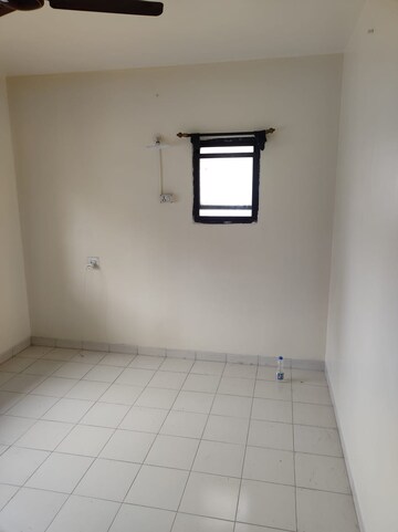 Room in 2 BHK Apartment at PS Angan CHS, Hadapsar – for Rent