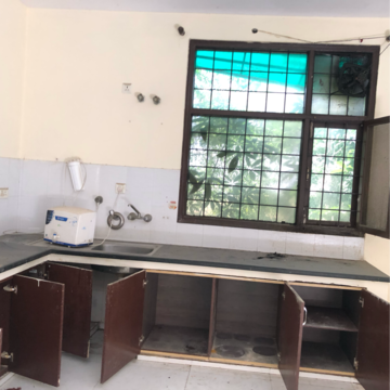 Kitchen in 1.5 BHK Villa at Sector 23 – for Rent