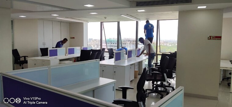 Team Area, classic-pentagon Commercial Office Space 5000 Sq.Ft. In Chakala Mumbai 9226521