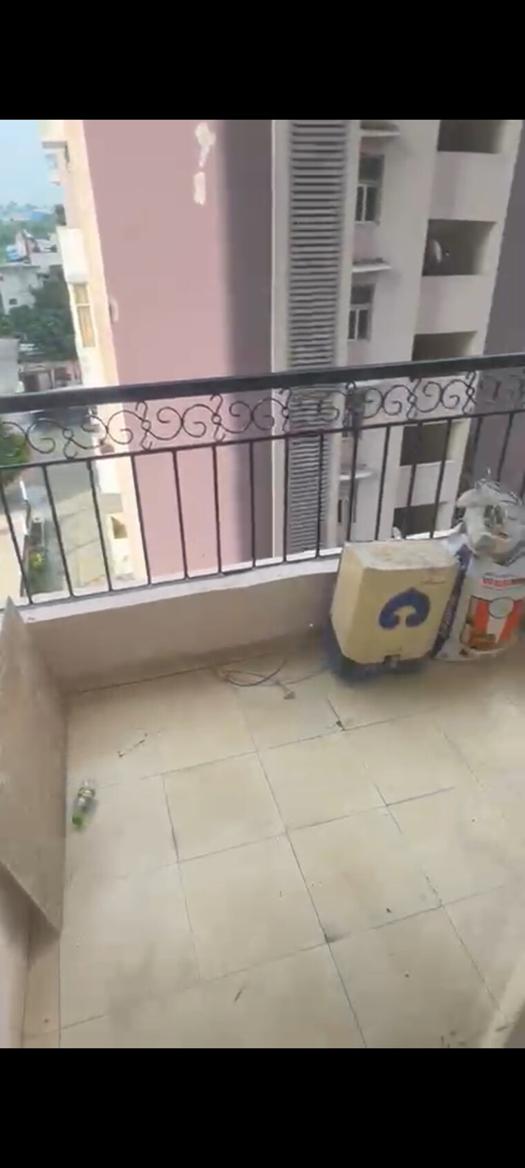 Balcony, amrapali-empire 2.5 Bedroom 1215 Sq.Ft. Apartment In Sain Vihar Ghaziabad 9226624