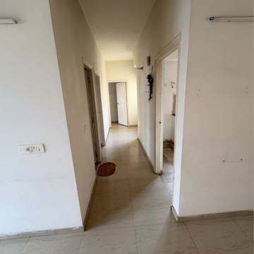 Building Lobby in 4 BHK Apartment at Piedmont Taksila Heights, Sector 37c – for Rent