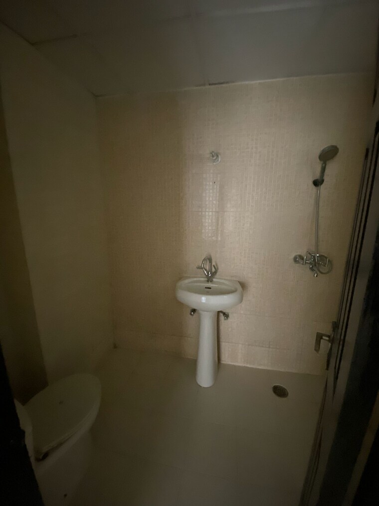 Bathroom, gh-7-crossings-republik 2 Bedroom 1270 Sq.Ft. Apartment In Vijay Nagar Ghaziabad 9226531