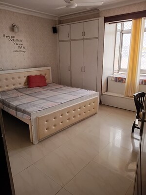 Bedroom in 3 BHK Builder Floor at Gms Road – for Rent