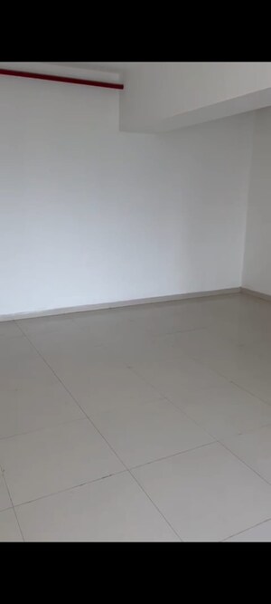 Room in 2 BHK Apartment at Lower Parel West – for Rent