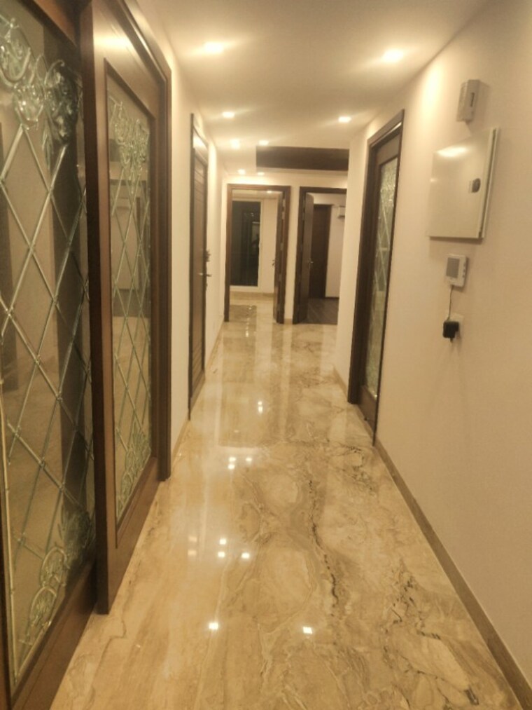 undefined, florence-nightingale-lane 4 Bedroom 2300 Sq.Ft. Builder Floor In Green Park Delhi 9226619