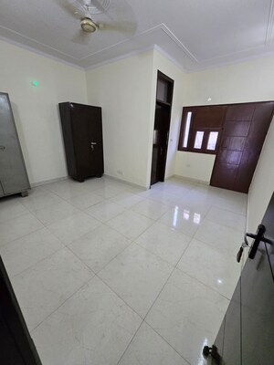 Kitchen in 2 BHK Builder Floor at Dayanand Colony – for Rent