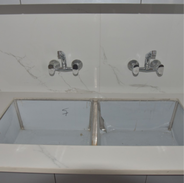 Furnished Amenities in 3.5 BHK Builder Floor at Sector 21 – for Rent