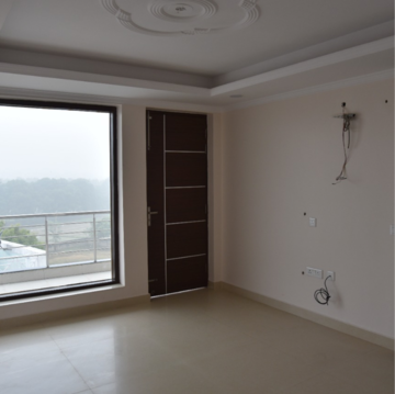 Room in 3.5 BHK Builder Floor at Sector 21 – for Rent