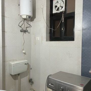 Bathroom in 3 BHK Builder Floor at Kohli One Malibu Town, Malibu Town – for Rent