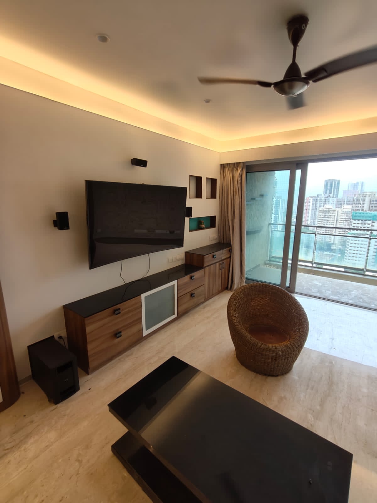 1 BHK Apartment For Rent in Sheth Vasant Galaxy