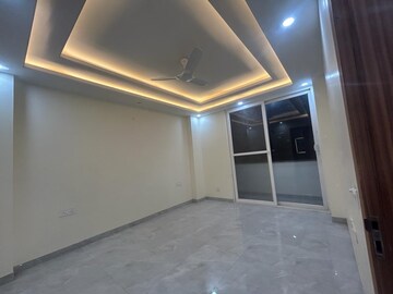 Room in 4 BHK Independent House at Uppal Southend, Sector 49 – for Rent
