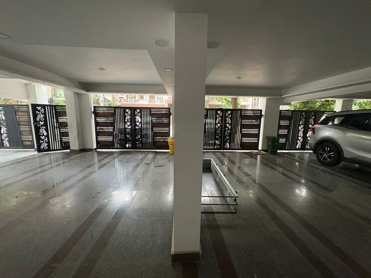  Parking, uppal-southend 4 Bedroom 1600 Sq.Ft. Independent House In Sector 49 Gurgaon 9226810